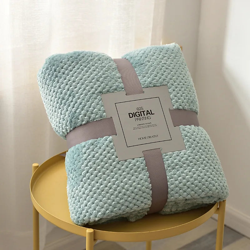 Baby Ollie "SnuggleNest" Fleece Cot Blanket – Ultra-Soft & Warm for Newborns and Toddlers