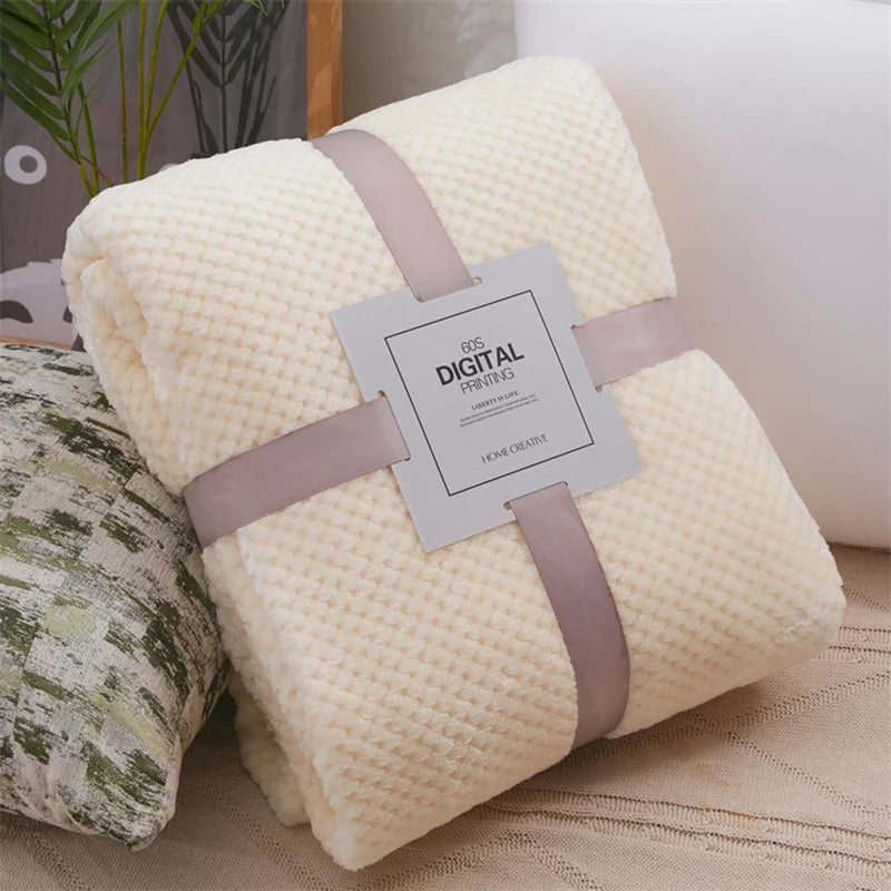 Baby Ollie "SnuggleNest" Fleece Cot Blanket – Ultra-Soft & Warm for Newborns and Toddlers