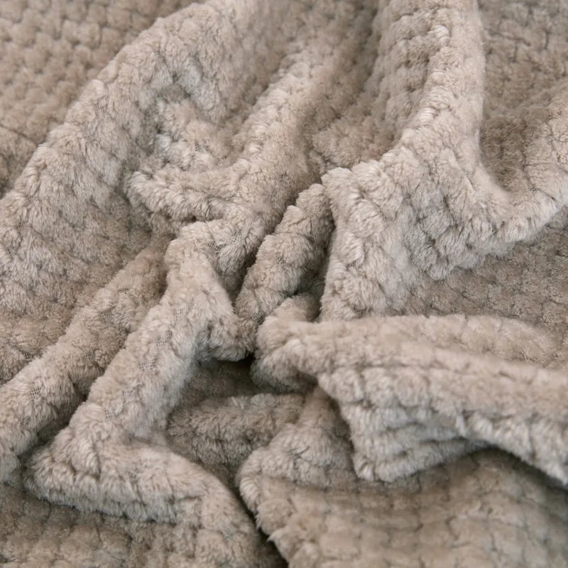 Baby Ollie "SnuggleNest" Fleece Cot Blanket – Ultra-Soft & Warm for Newborns and Toddlers