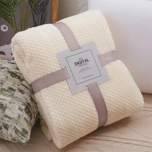 Baby Ollie "SnuggleNest" Fleece Cot Blanket – Ultra-Soft & Warm for Newborns and Toddlers